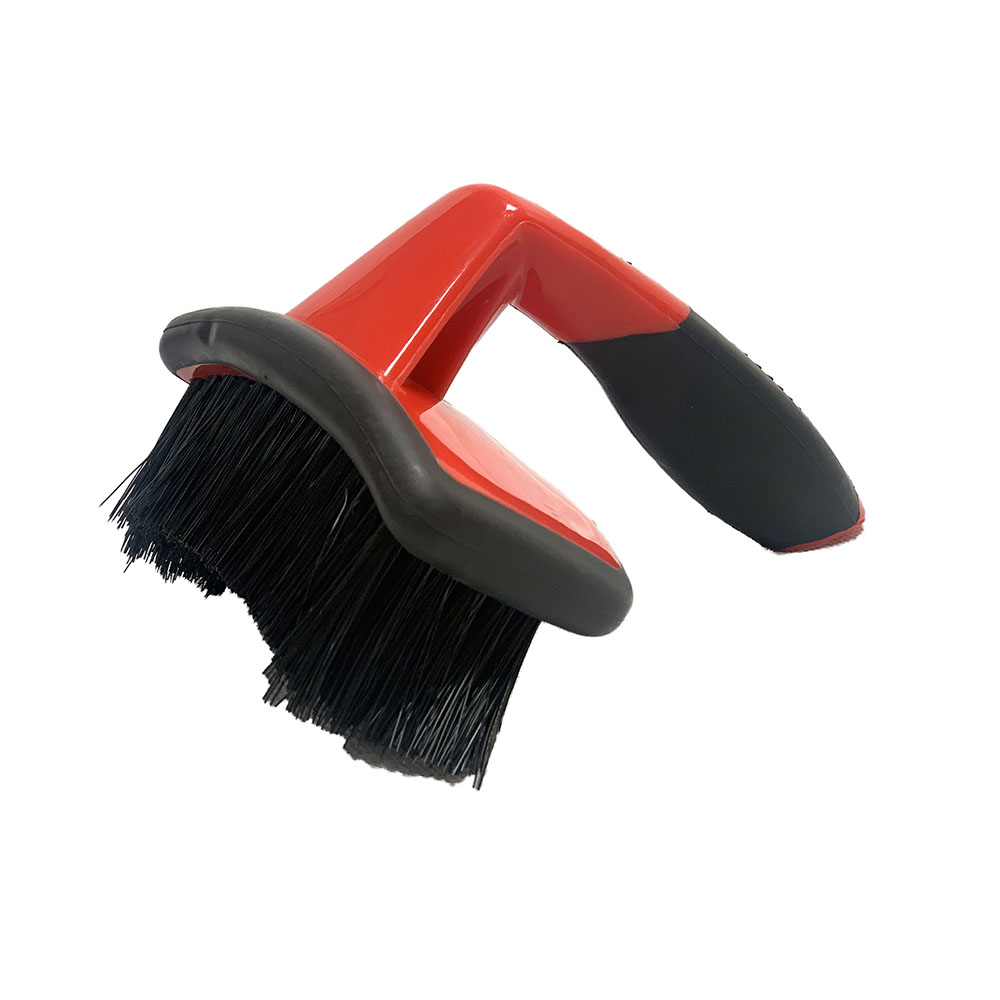 فرشة برازرز بيد بلاستيك حمراء لتنظيف الكاوتش BR/TIRE BRUSH