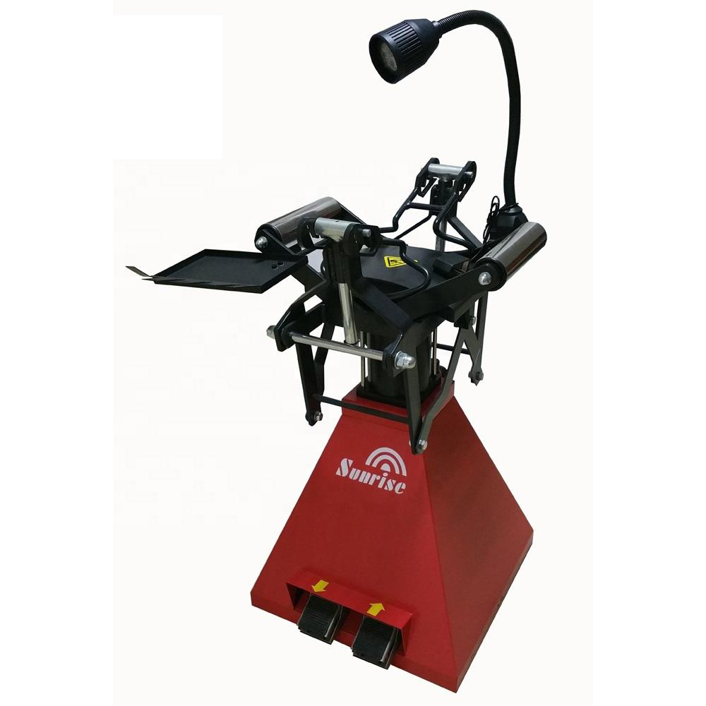 GEC Penumatic Tire Expander & Tire Spreader With Lamp
